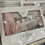 Stolnjaci sa čipkom-setovi sa salvetama i biserima