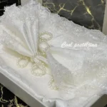 Stolnjaci sa čipkom-setovi sa salvetama i biserima