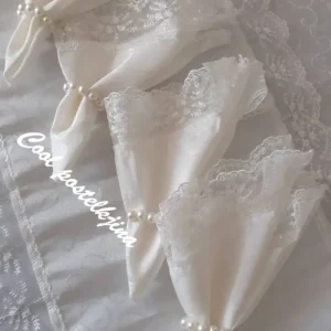 Stolnjaci sa čipkom-setovi sa salvetama i biserima